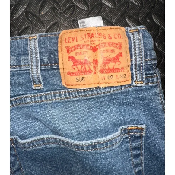 Levis 505 Regular Fit Mens Jeans Blue Medium Wash Denim W40 L32 Straight Leg - Picture 7 of 8